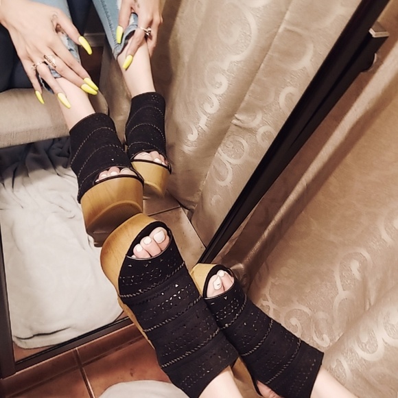 Last 5.5 Perforated Cage Wooden Platform Wedge - Picture 3 of 8